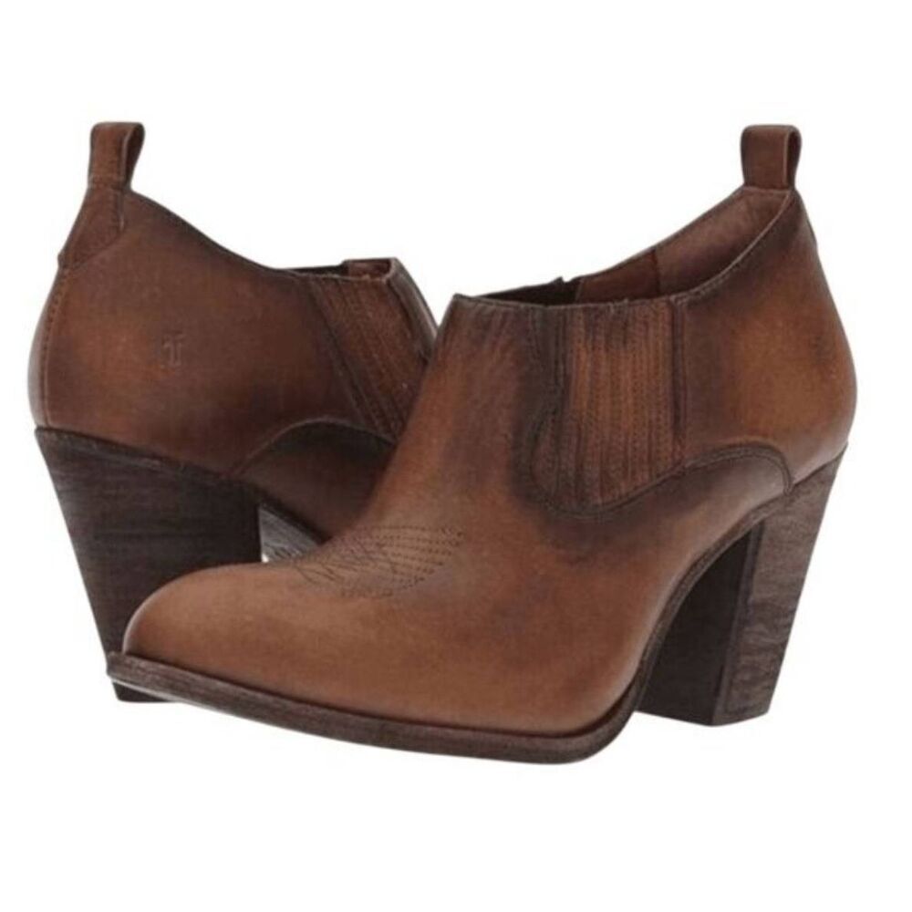 FRYE Ilana Shootie Size 9B